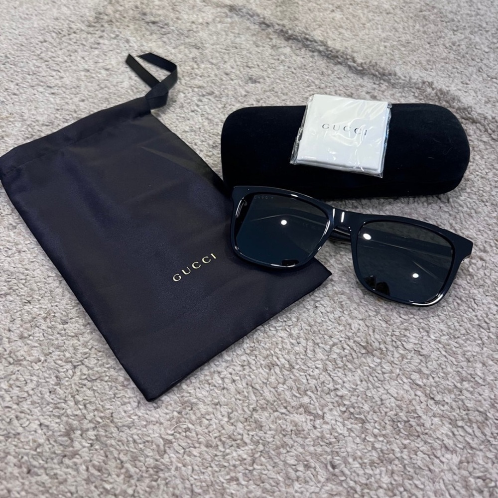 Gucci 56mm Sunglasses